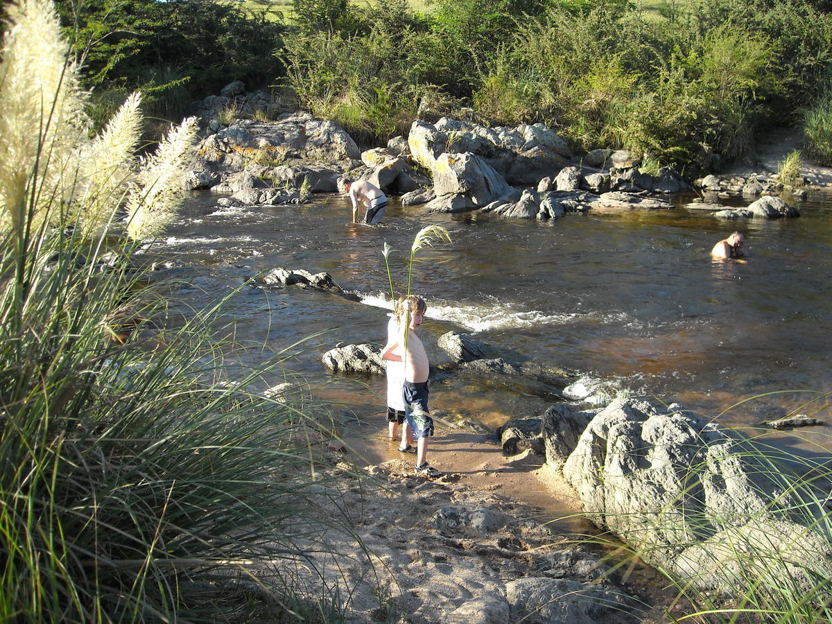 Cabanas Ecos Del Rio Los Reartes Oda fotoğraf